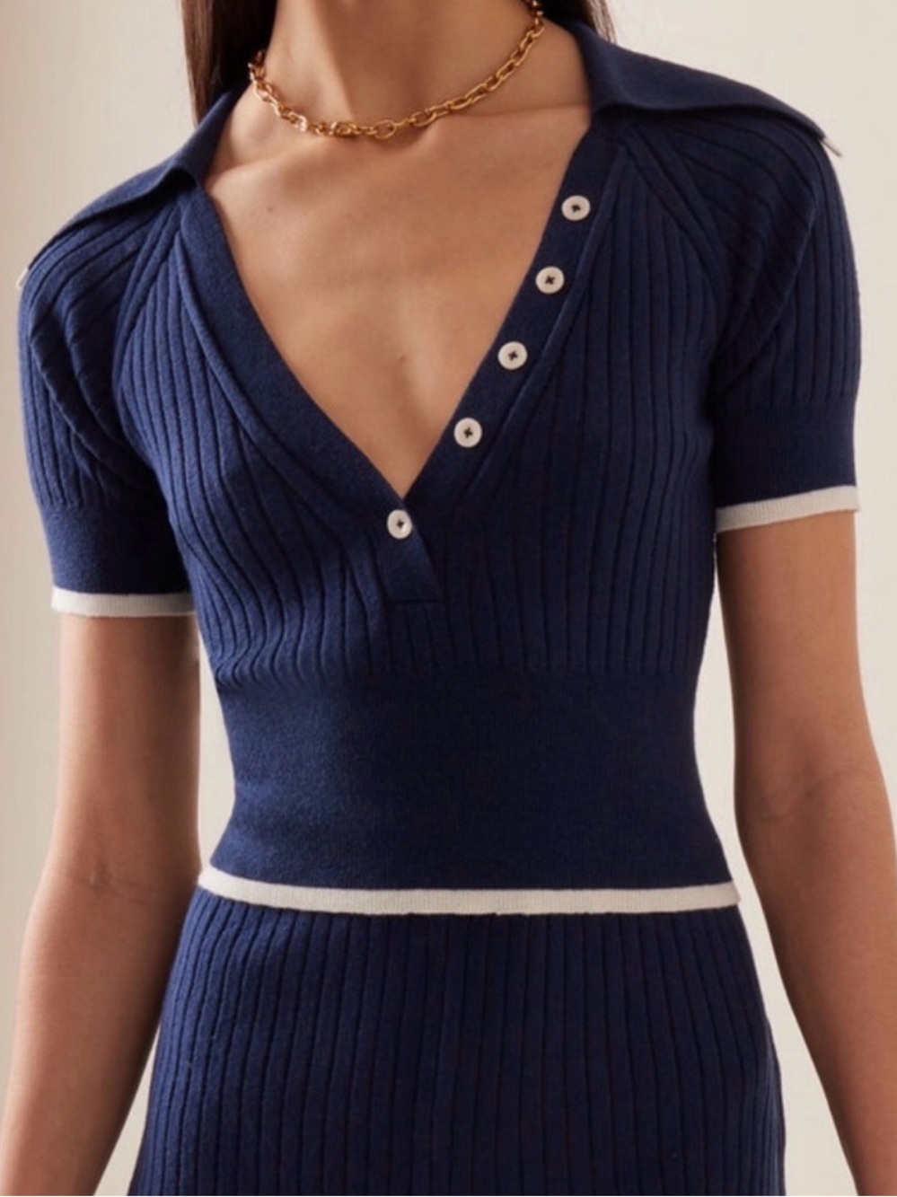 Matthew bruch navy knit collared top with white trim